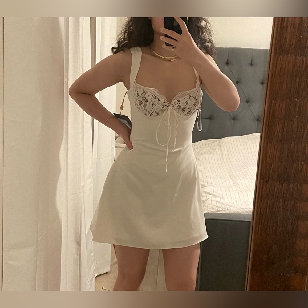 HOUSE OF CB ADRIANA DRESS - IVORY